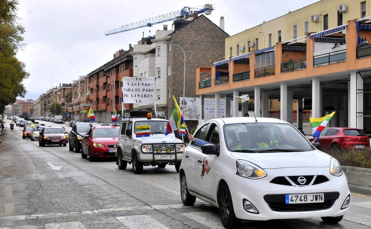 Una caravana de varios centenares de veh culos lleva su sonora